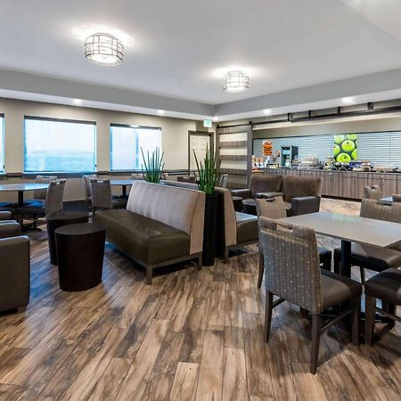 Hotel La Quinta By Wyndham Fairbanks Airport Zewnętrze zdjęcie
