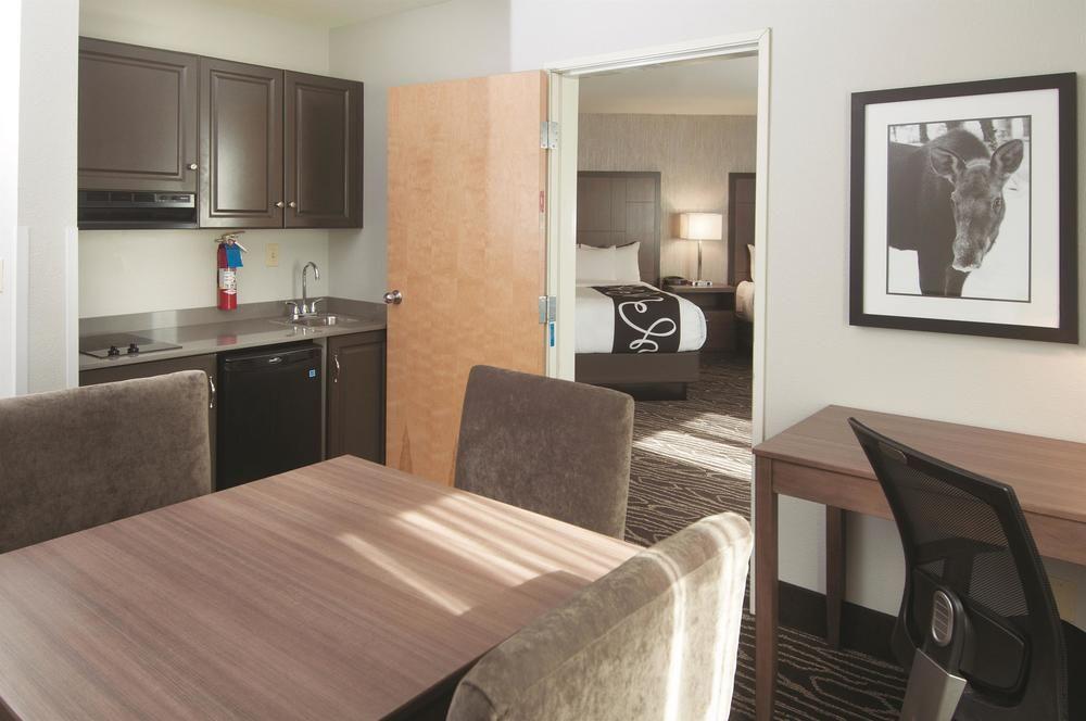 Hotel La Quinta By Wyndham Fairbanks Airport Zewnętrze zdjęcie