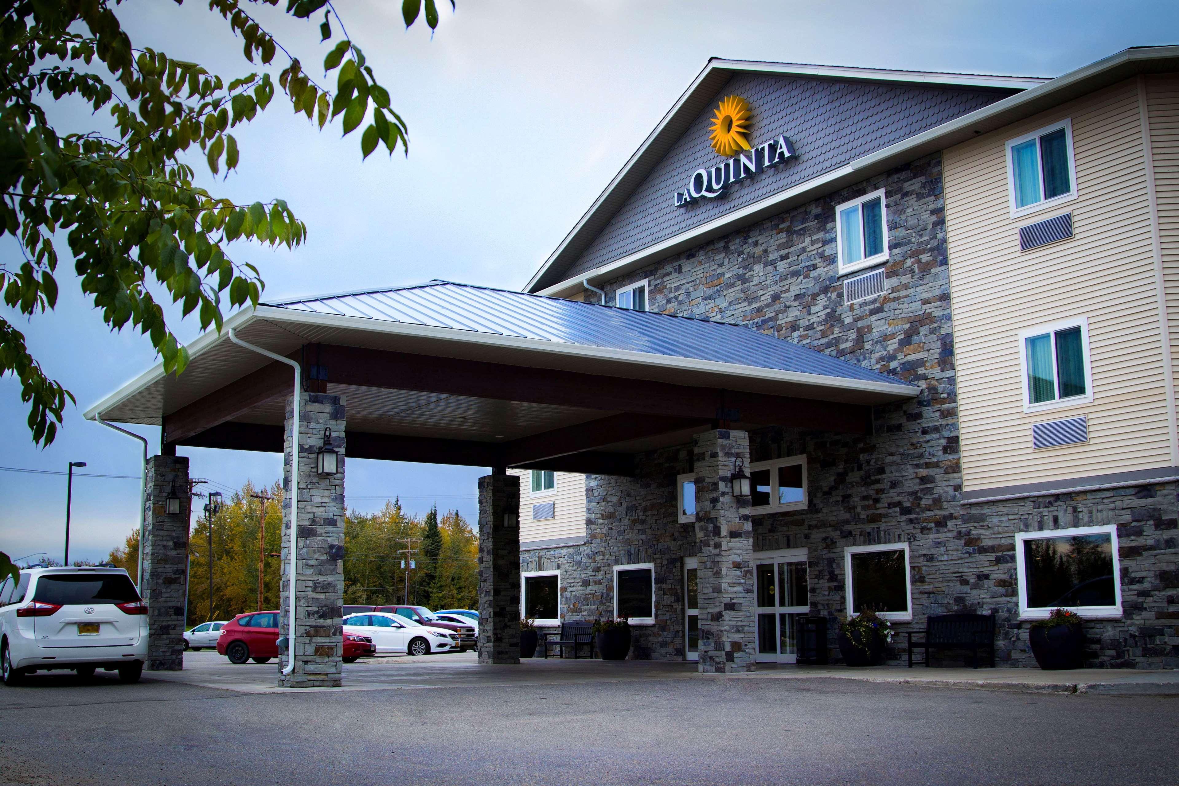Hotel La Quinta By Wyndham Fairbanks Airport Zewnętrze zdjęcie