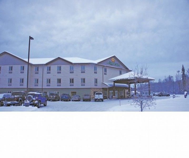 Hotel La Quinta By Wyndham Fairbanks Airport Zewnętrze zdjęcie