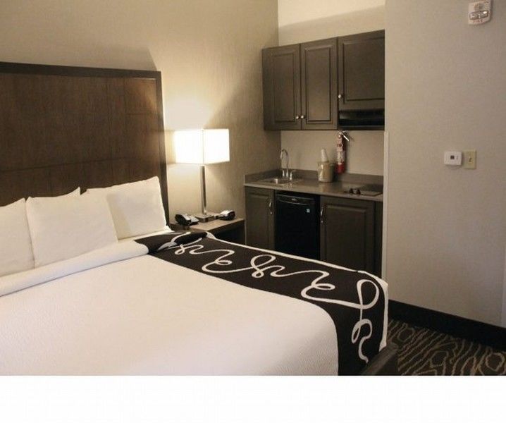 Hotel La Quinta By Wyndham Fairbanks Airport Zewnętrze zdjęcie